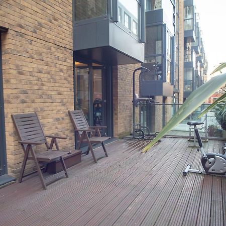 Spacious 1 Bed Apartment With Workspace, Coffee & Free Secure Parking 버밍엄 외부 사진
