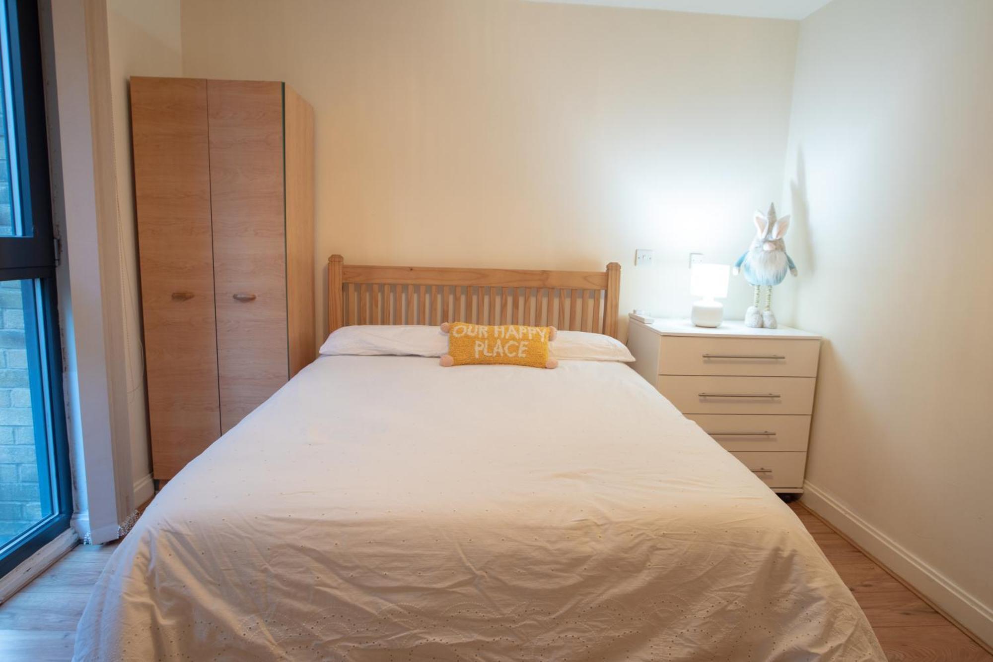 Spacious 1 Bed Apartment With Workspace, Coffee & Free Secure Parking 버밍엄 외부 사진
