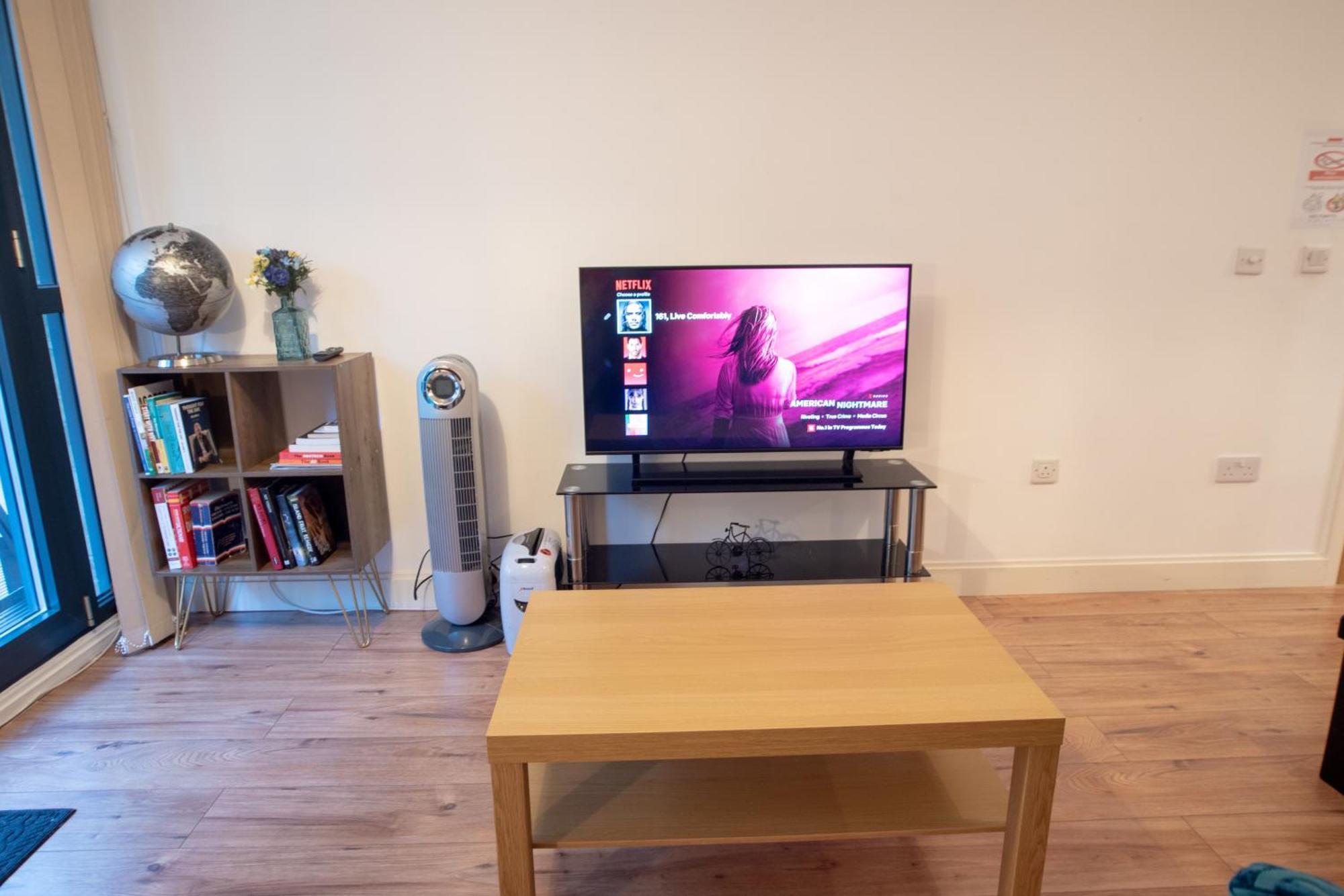 Spacious 1 Bed Apartment With Workspace, Coffee & Free Secure Parking 버밍엄 외부 사진